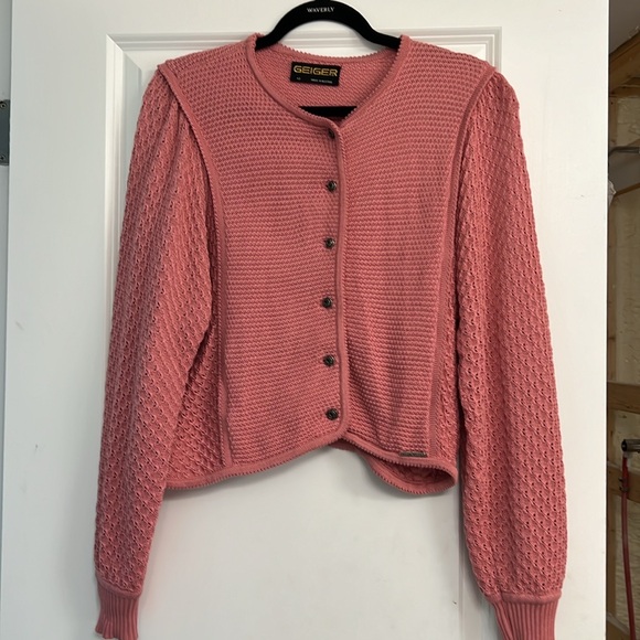 Geiger Pink sweater - Picture 2 of 6